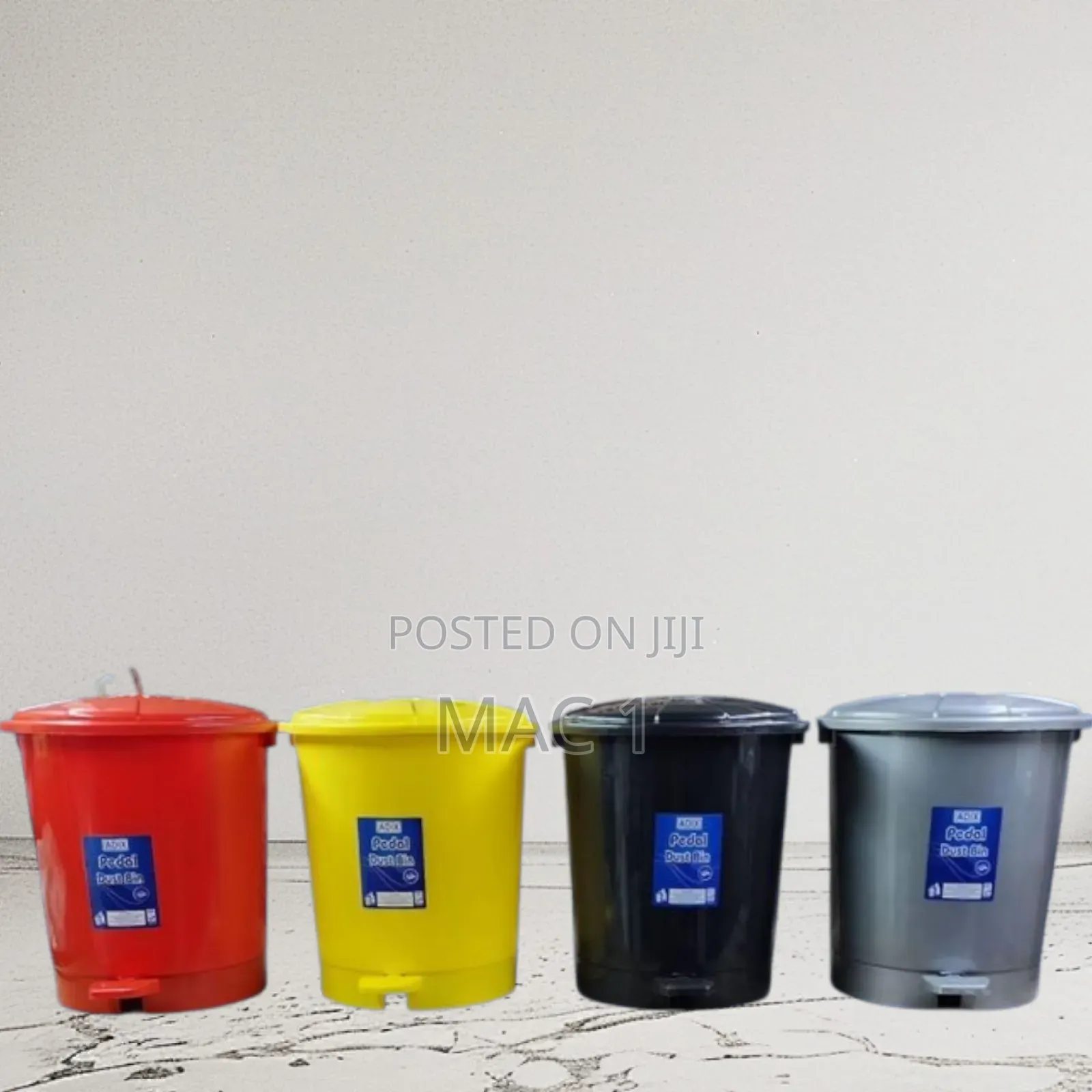 Durable Adix Pedal Bin