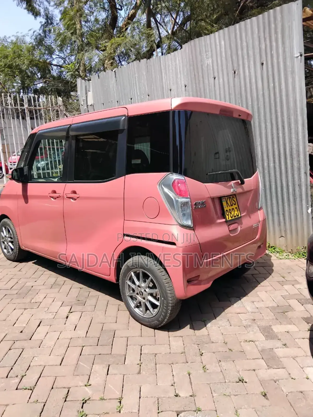Mitsubishi EK 2017 Pink