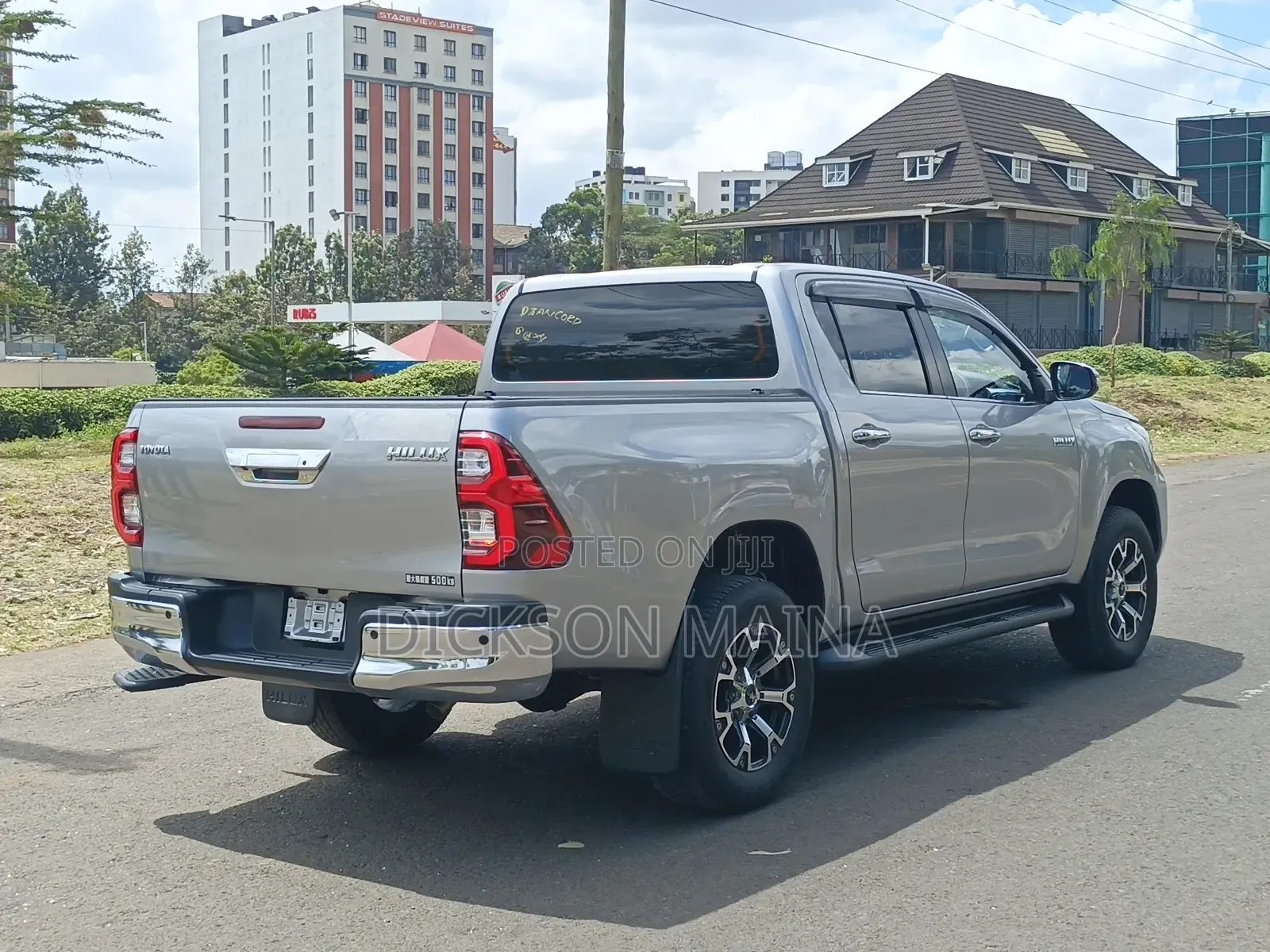 Toyota Hilux 2022 Silver