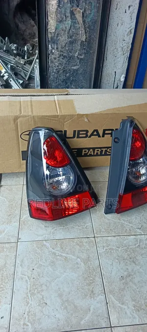 Subaru Forester Sg5/Sg9 Smoked Tail Lights