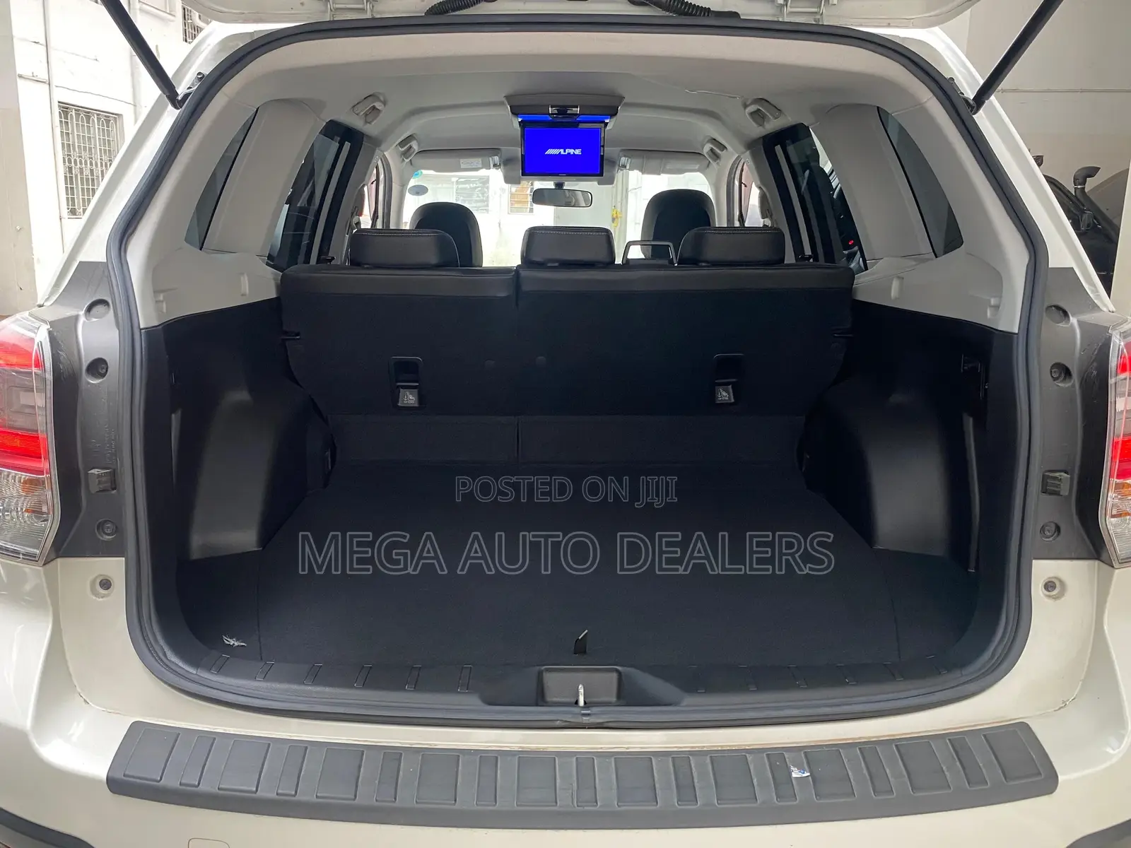 Subaru Forester 2018 White