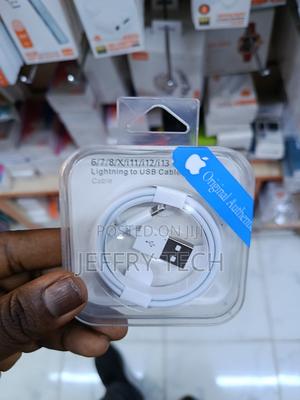 Apple Lightning to Usb Cable. - thumbnail 2
