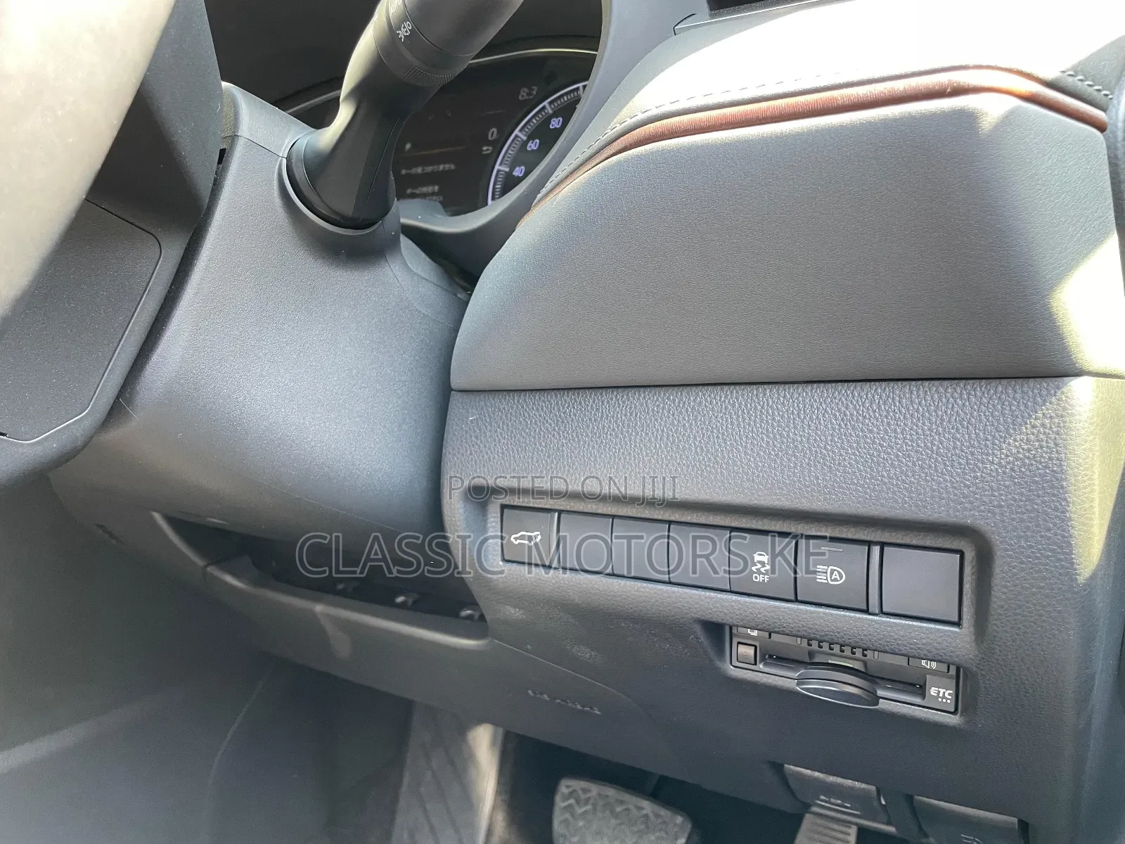 Toyota Harrier 2.0 2020 Black