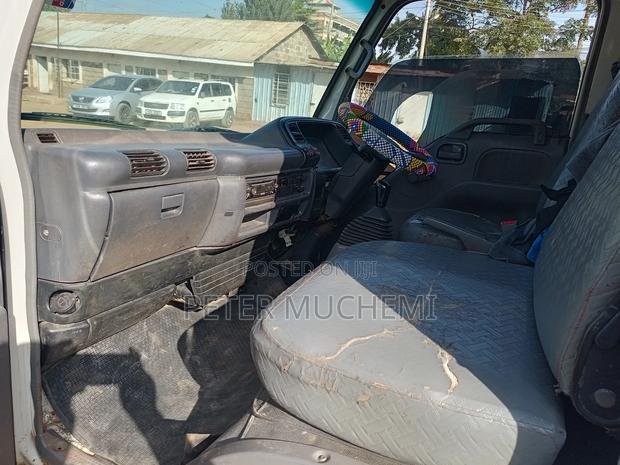 Isuzu NKR 2017 White - thumbnail 8