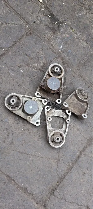 Differential Mounts Vanguard, Rav4 2008.
