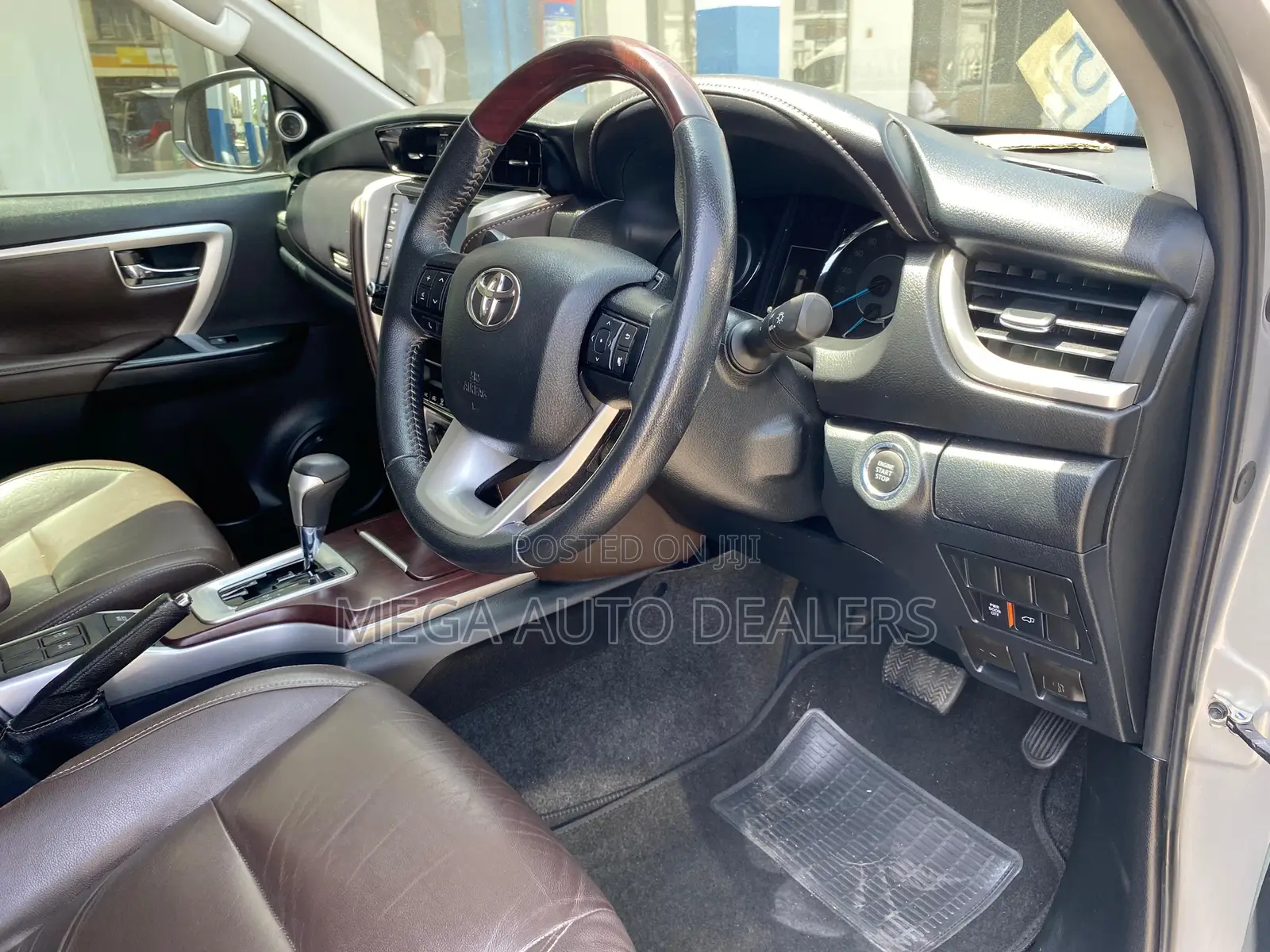 Toyota Fortuner 2.8 D AWD 2018 Silver