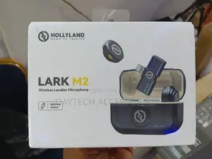 Hollyland Lark M2 Wireless Microphone With Lightning Connector