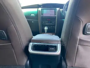 Toyota Fortuner 2.8 D AWD 2019 White