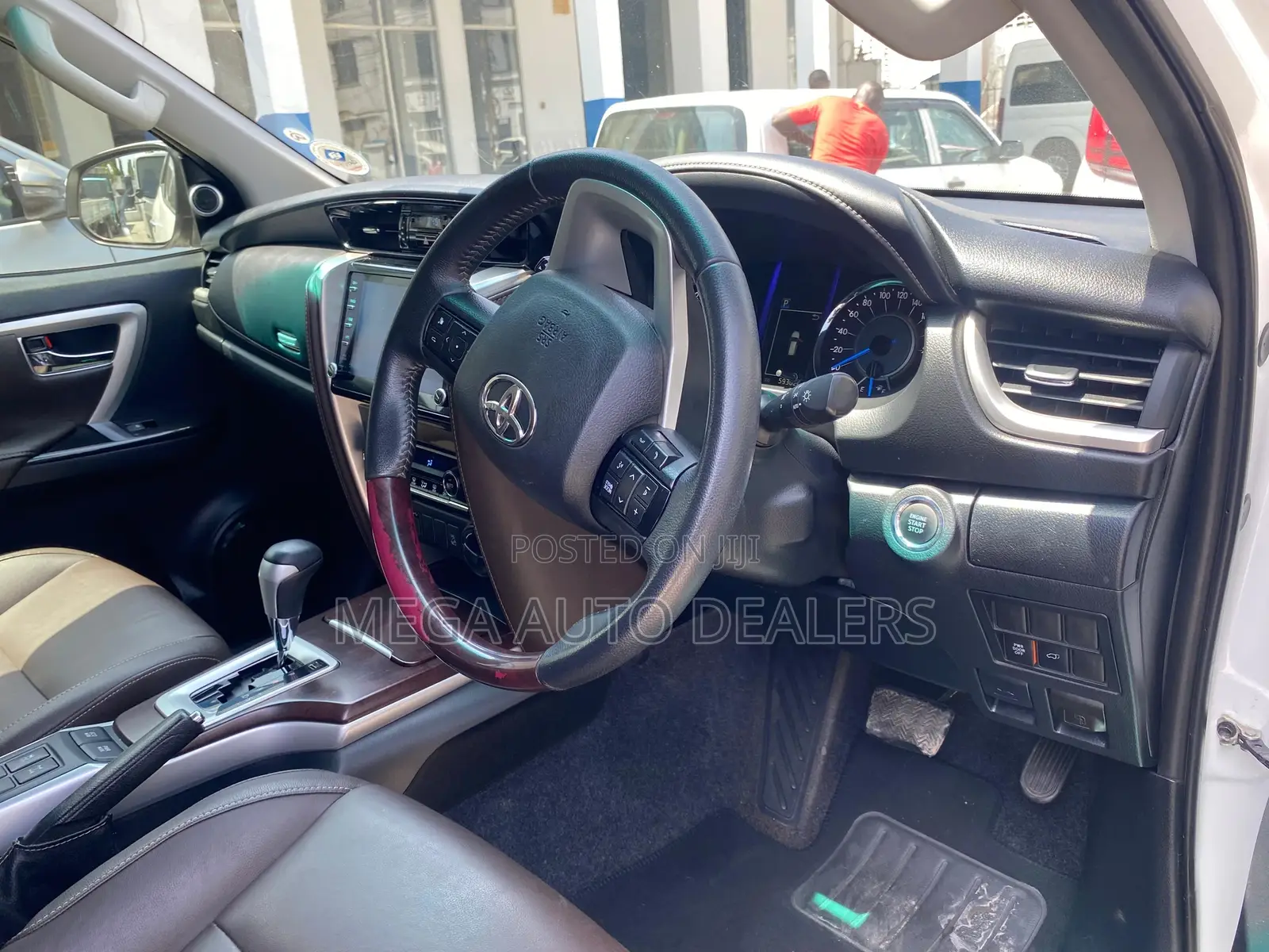 Toyota Fortuner 2.8 D AWD 2019 White