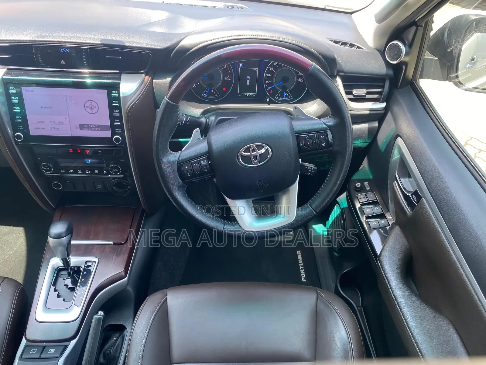 Toyota Fortuner 2.8 D AWD 2019 White