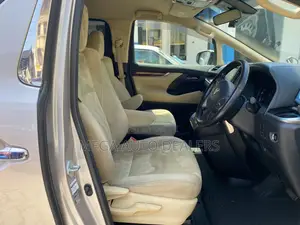 Toyota Alphard 2018 Gray