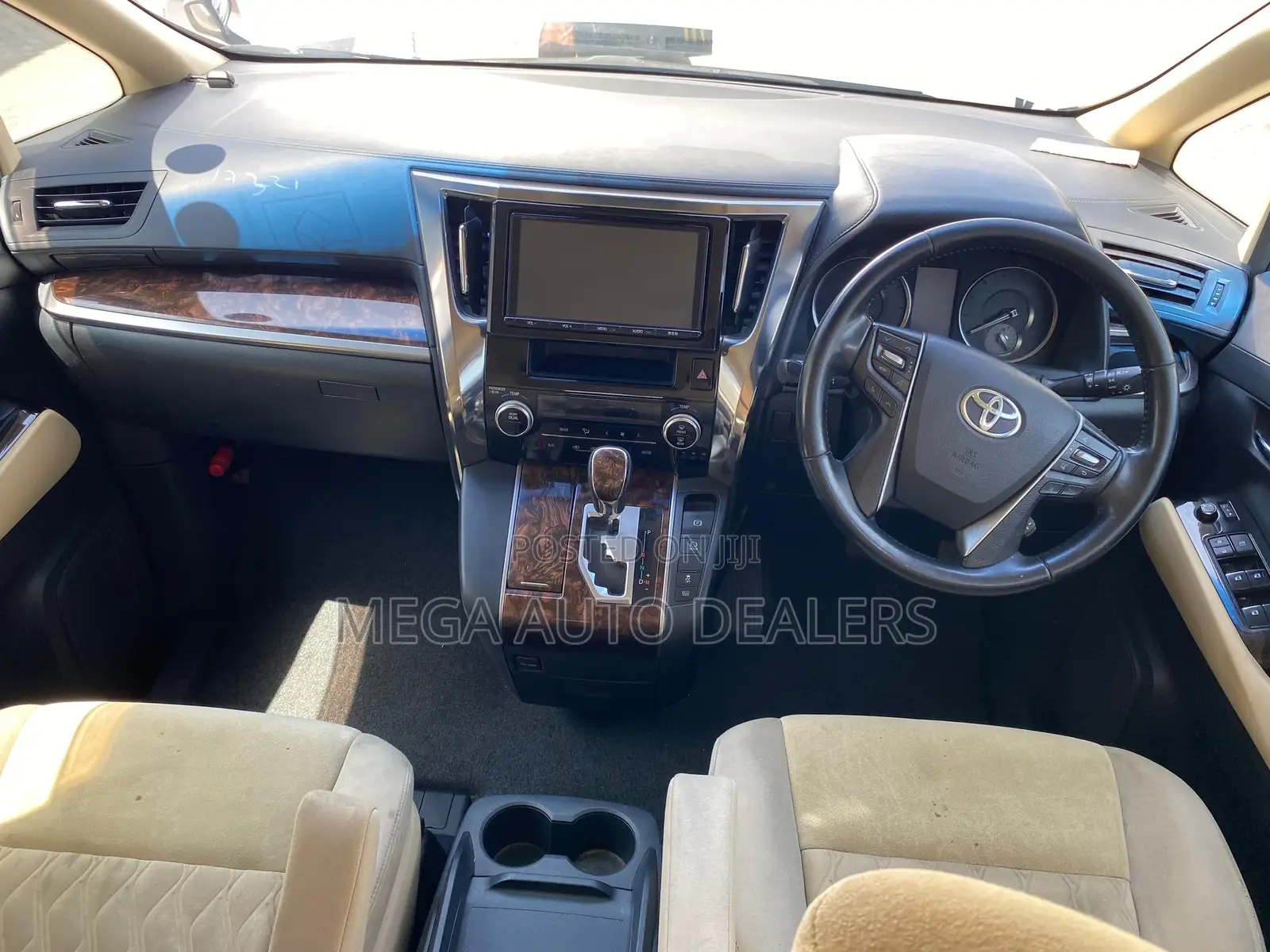 Toyota Alphard 2018 Gray