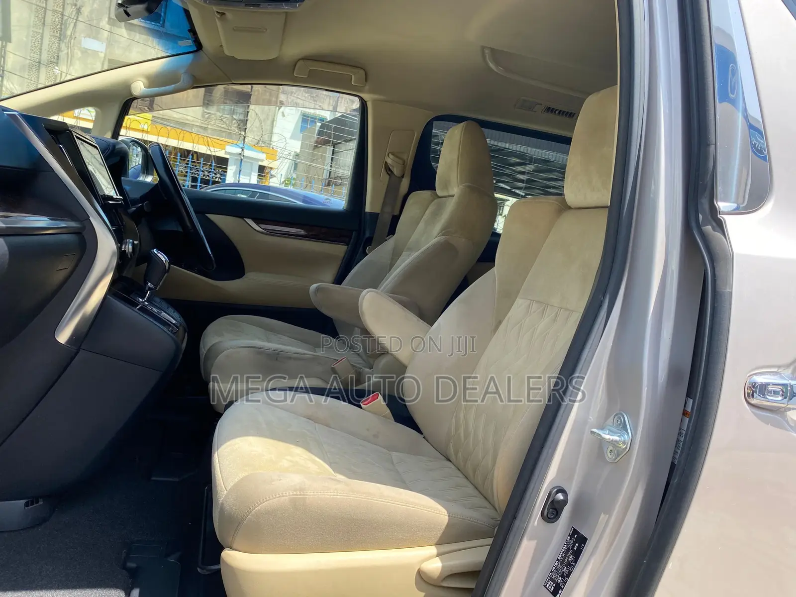 Toyota Alphard 2018 Gray
