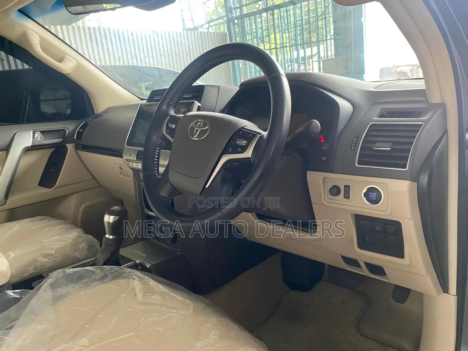 Toyota Land Cruiser Prado 2018 Gray