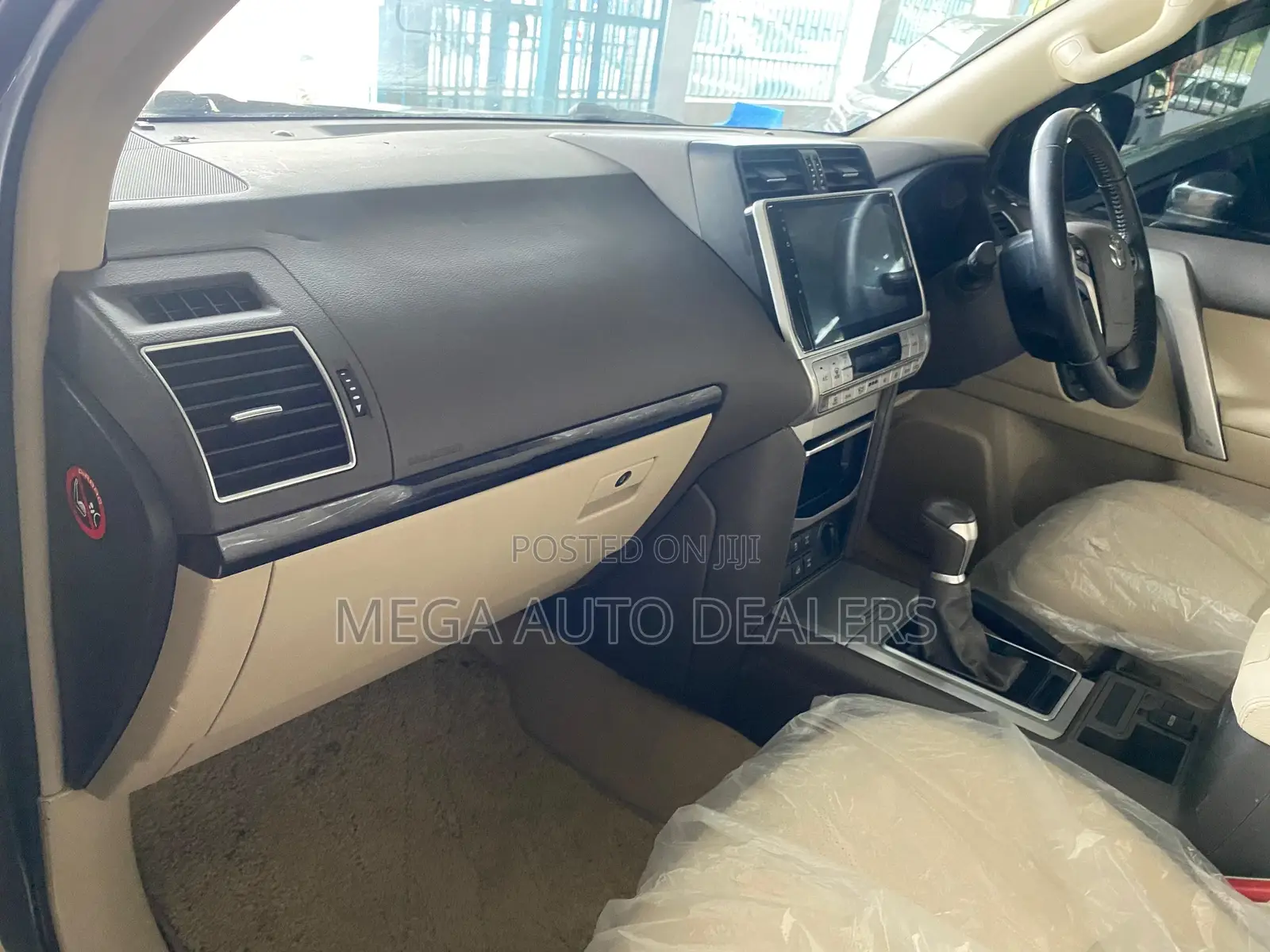 Toyota Land Cruiser Prado 2018 Gray