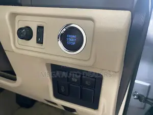 Toyota Land Cruiser Prado 2018 Gray