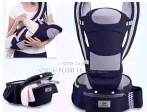 Hip Seat Baby Carrier - thumbnail 2