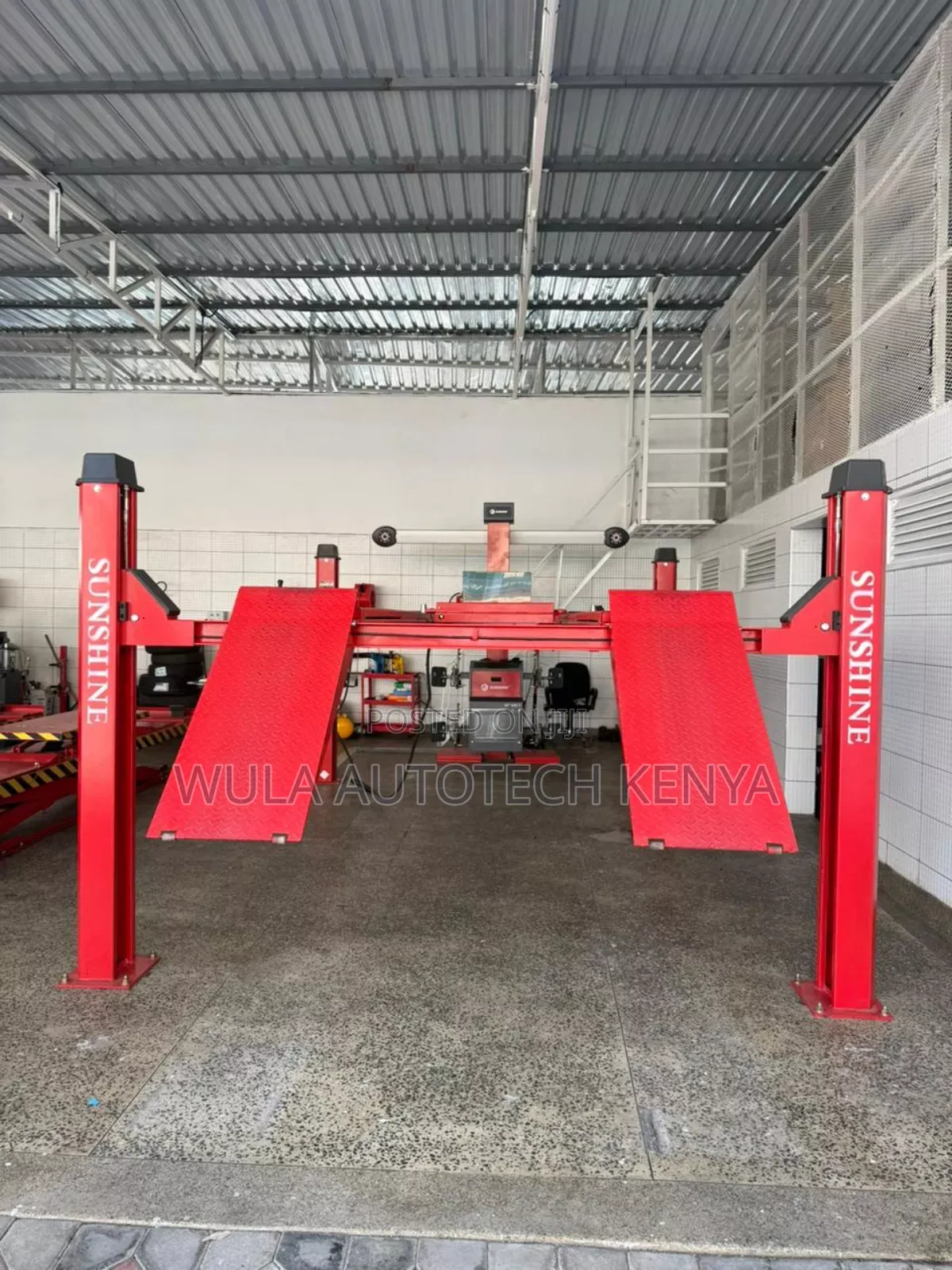 Four Post Lift Car Lift 4t Lifting Capacity, Heavy Duty Sunshine Italy