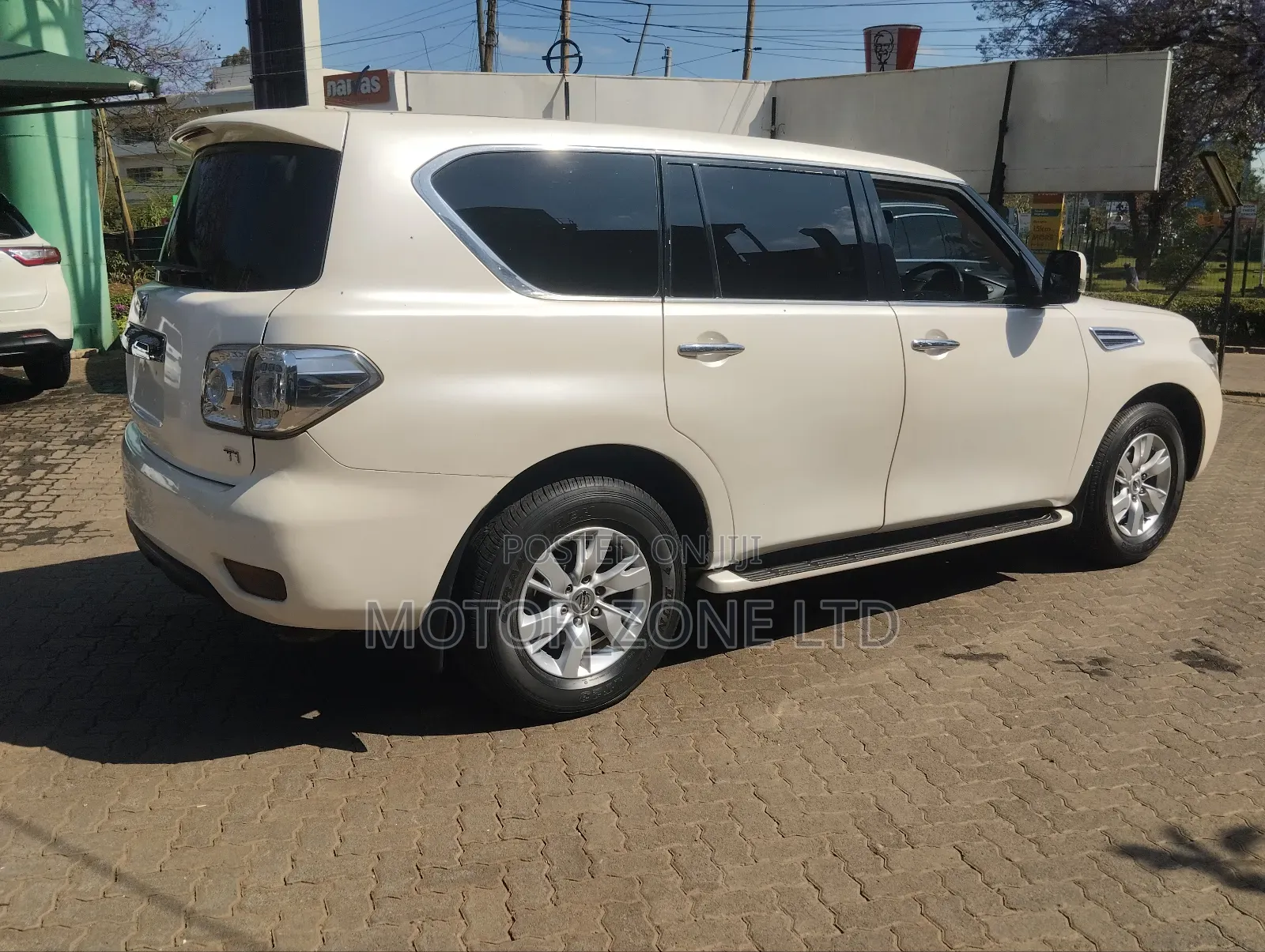 Nissan Patrol 2013 White