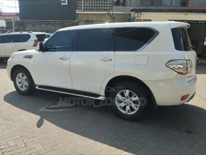 Nissan Patrol 2013 White