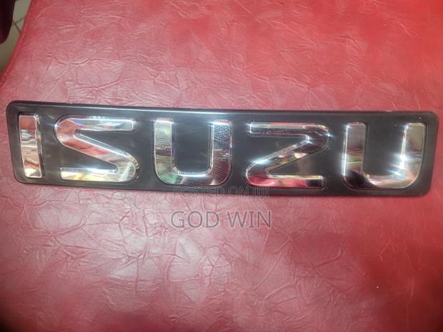 Isuzu D-Max Log Emblem Log