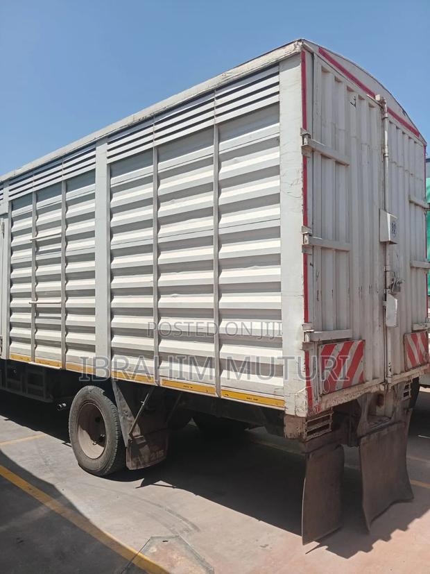 Mitsubishi Fh215 - thumbnail 4