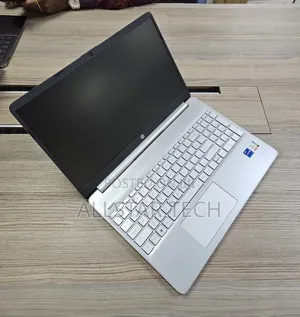 Laptop HP 15s 8GB Intel Core I7 SSD 512GB