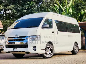 Toyota Grand HiAce 2019