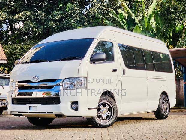 Toyota Grand HiAce 2019 - main view