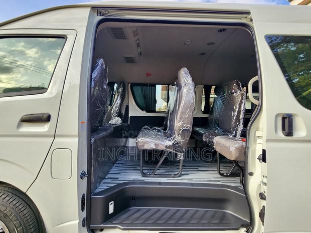 Toyota Grand HiAce 2019 - thumbnail 11