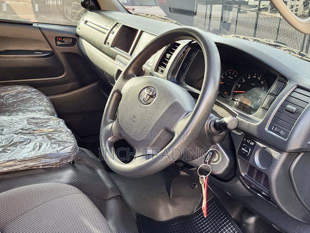 Toyota Grand HiAce 2019 - thumbnail 9
