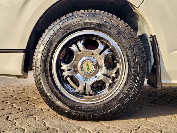 Toyota Grand HiAce 2019 - thumbnail 15