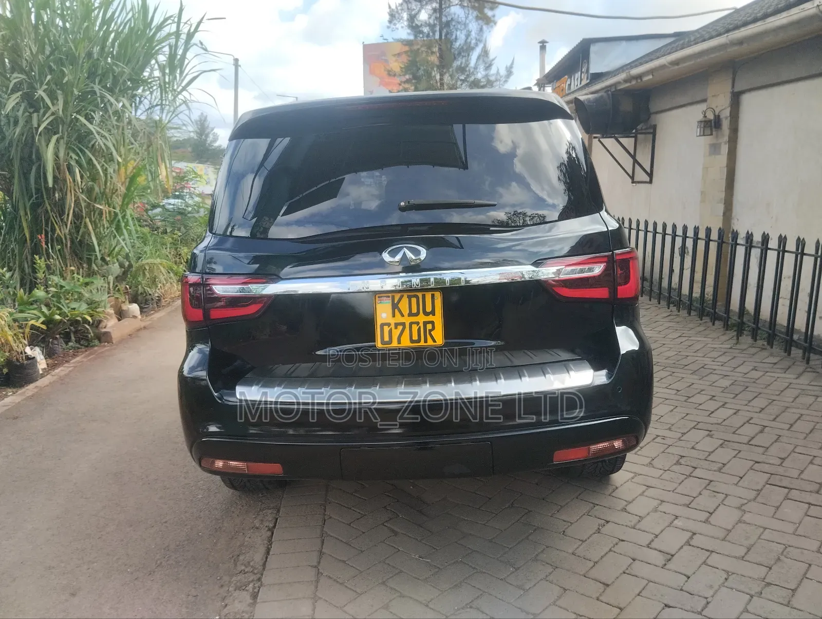 Infiniti QX80 2017 Black