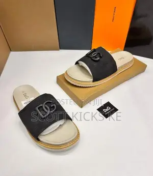 D G Sandals