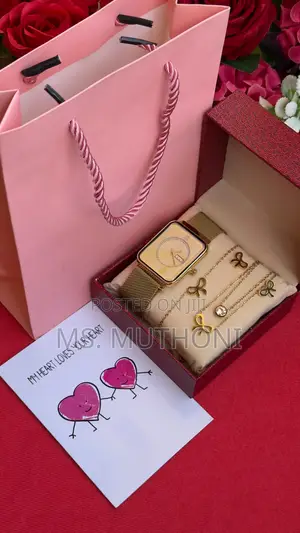 Fancy Ladies Valentine Gift