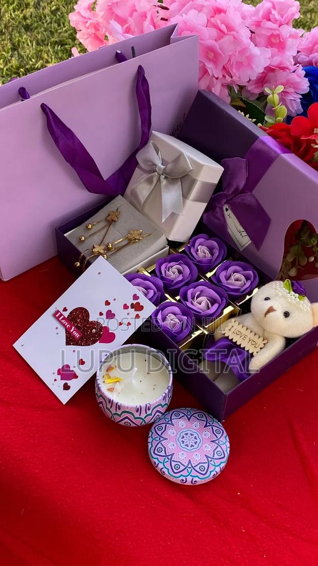 Scented CandleJewellery Set (Stainless Steel Earrings Necklace)