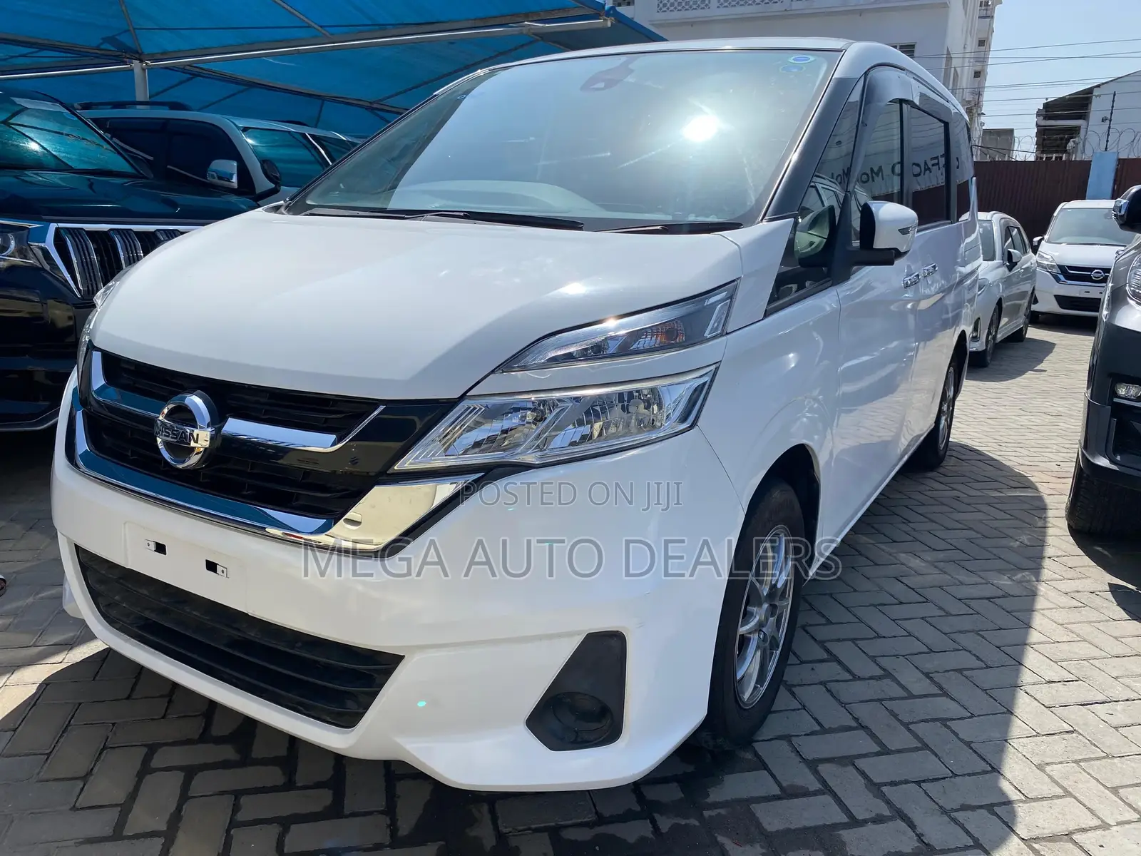 Nissan Serena 2018 White
