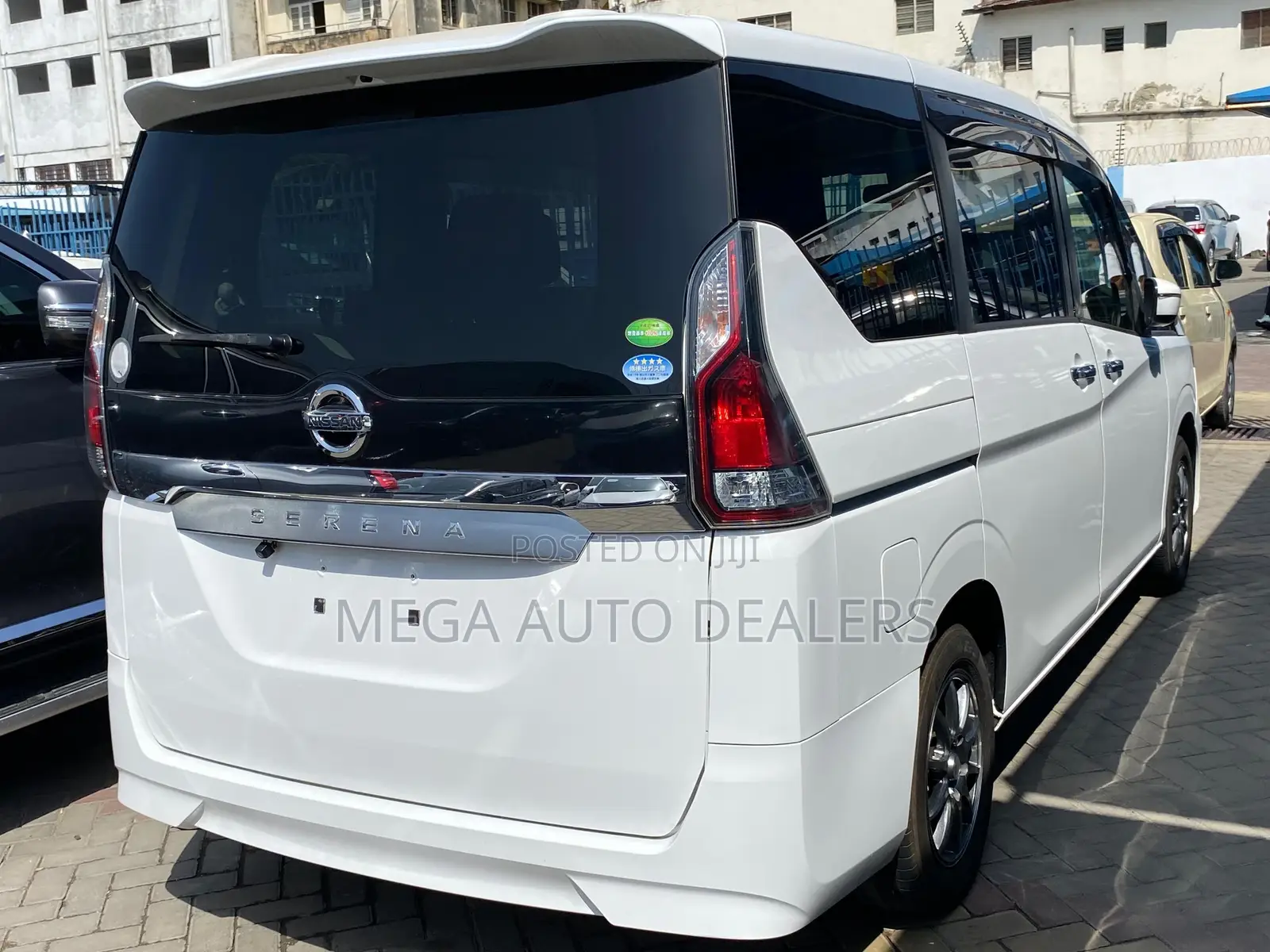 Nissan Serena 2018 White
