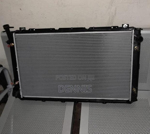 New Radiator Subaru Legacy Old