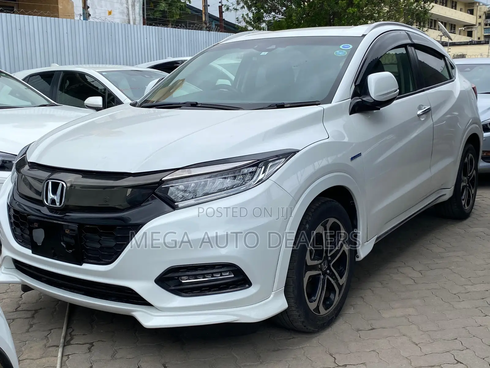 Honda Vezel 2018 White