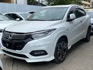 Honda Vezel 2018 White