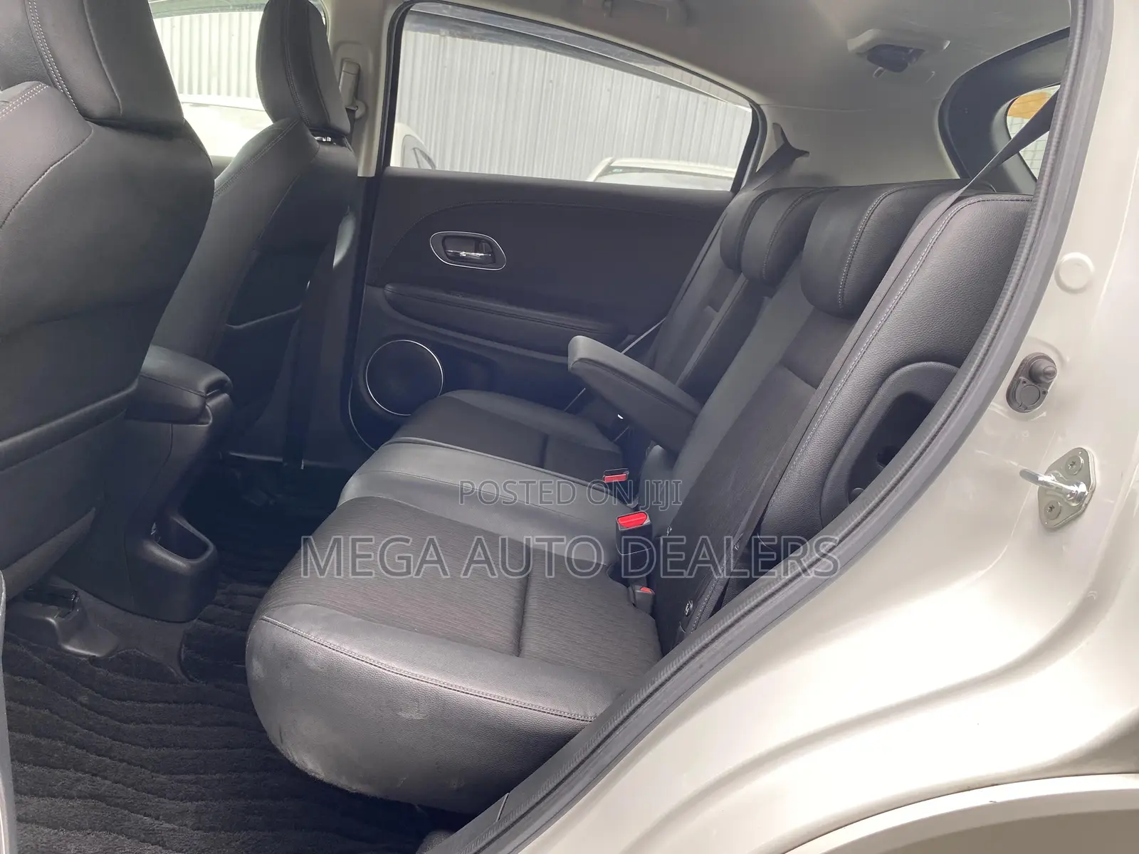 Honda Vezel 2018 White