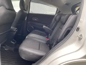 Honda Vezel 2018 White