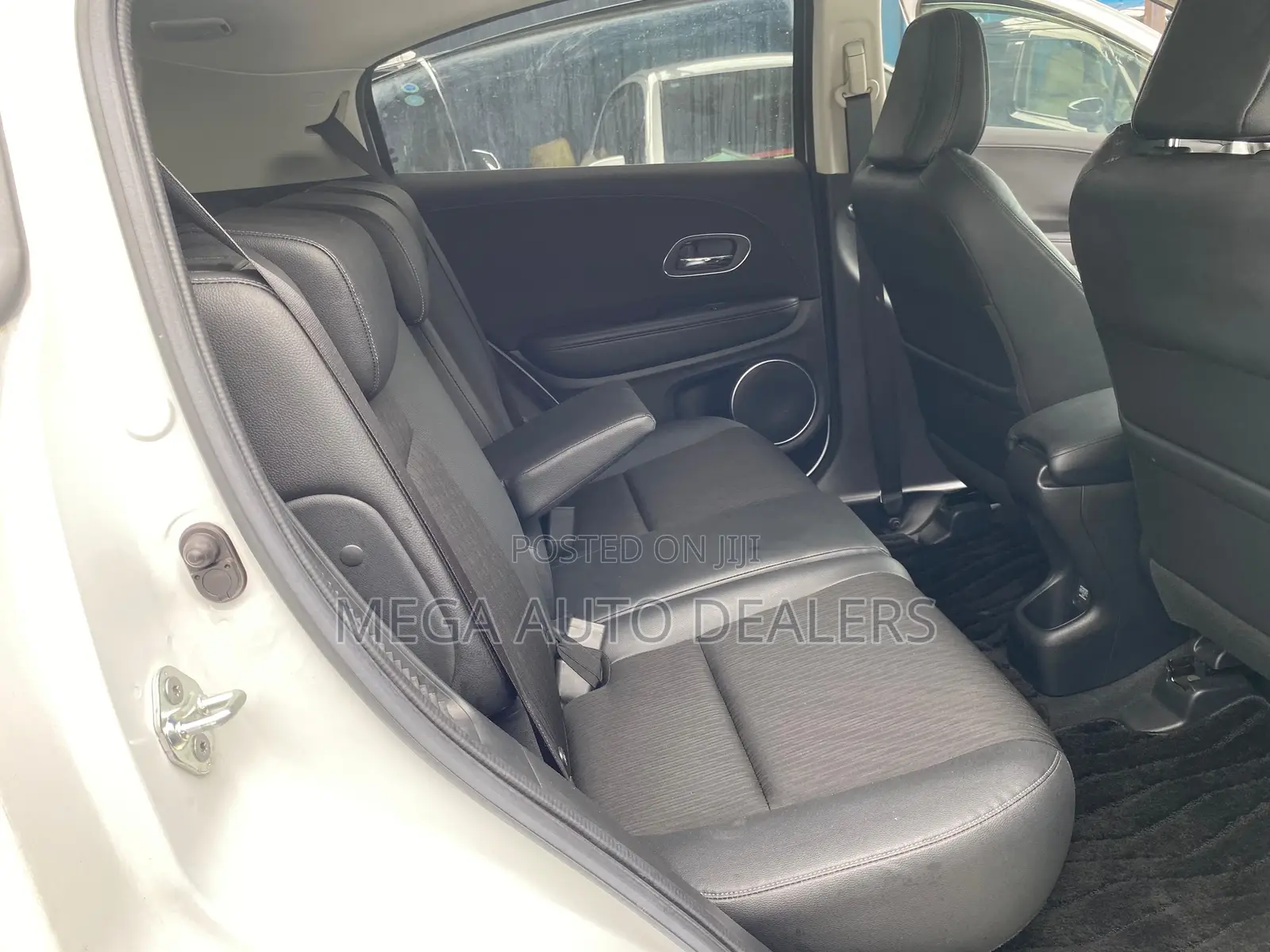 Honda Vezel 2018 White