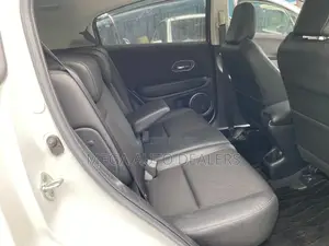 Honda Vezel 2018 White