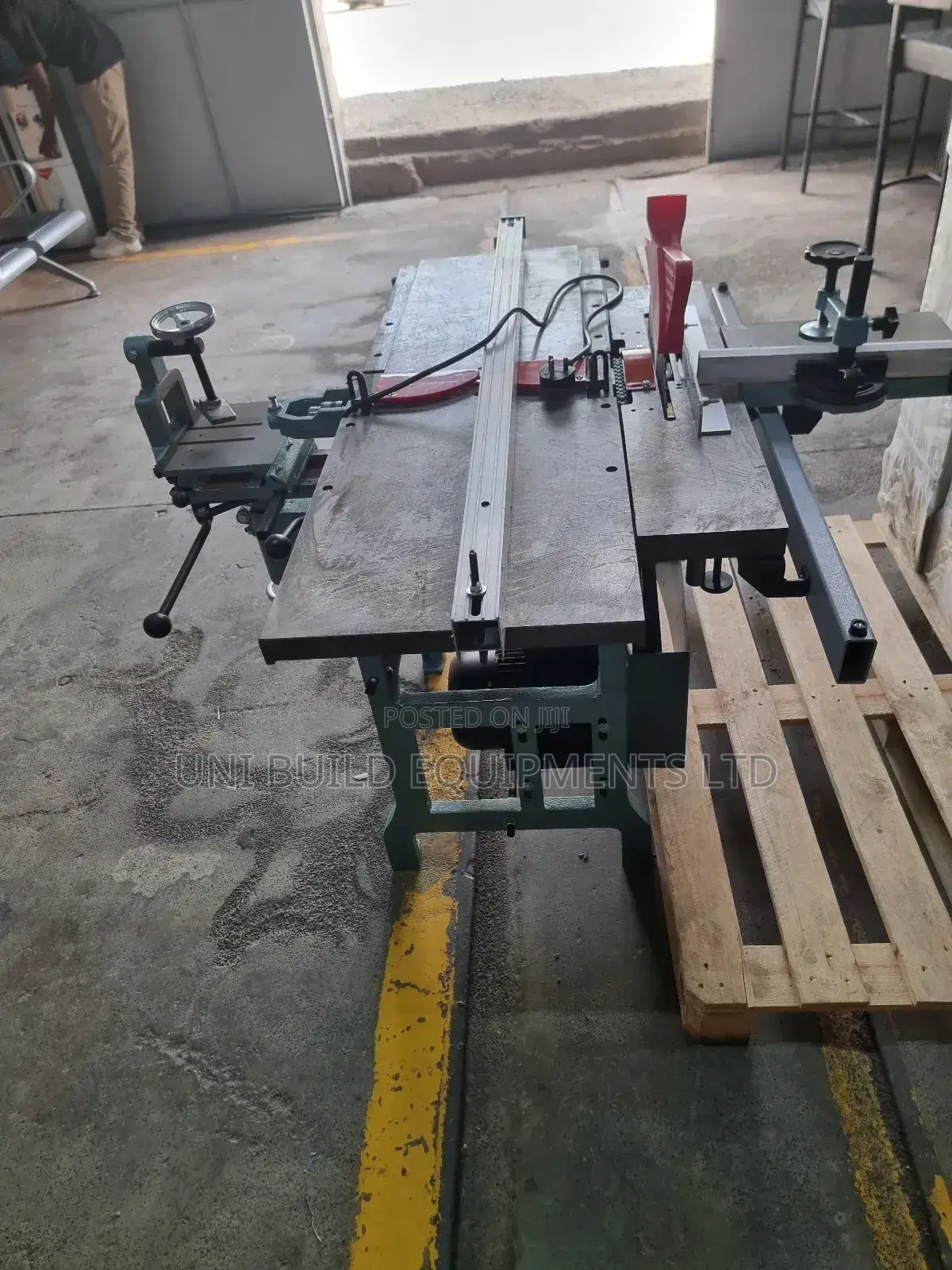 Linda Wood Working Machine