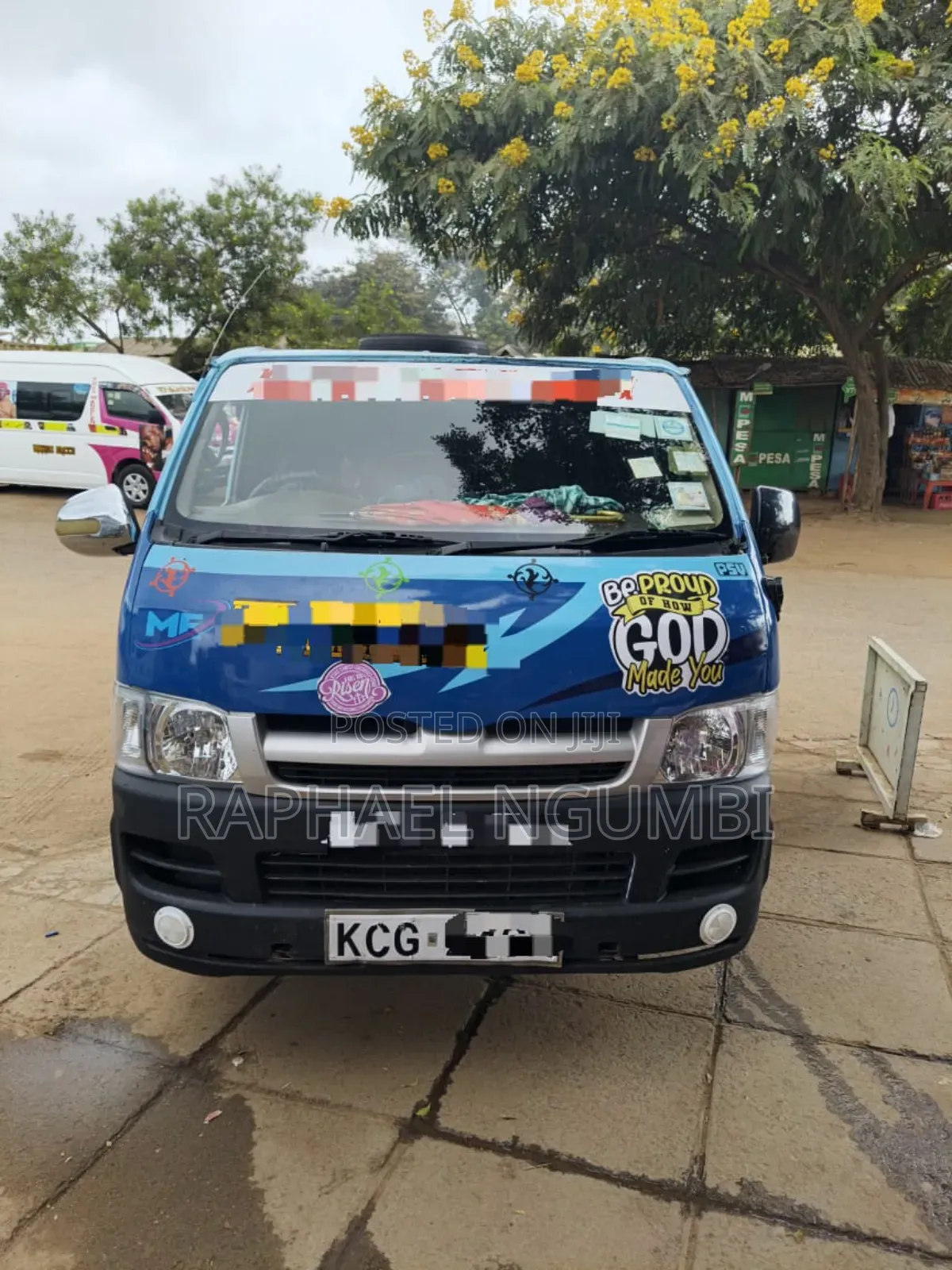 Toyota Regius 2009 Blue