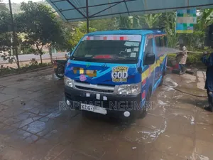 Toyota Regius 2009 Blue