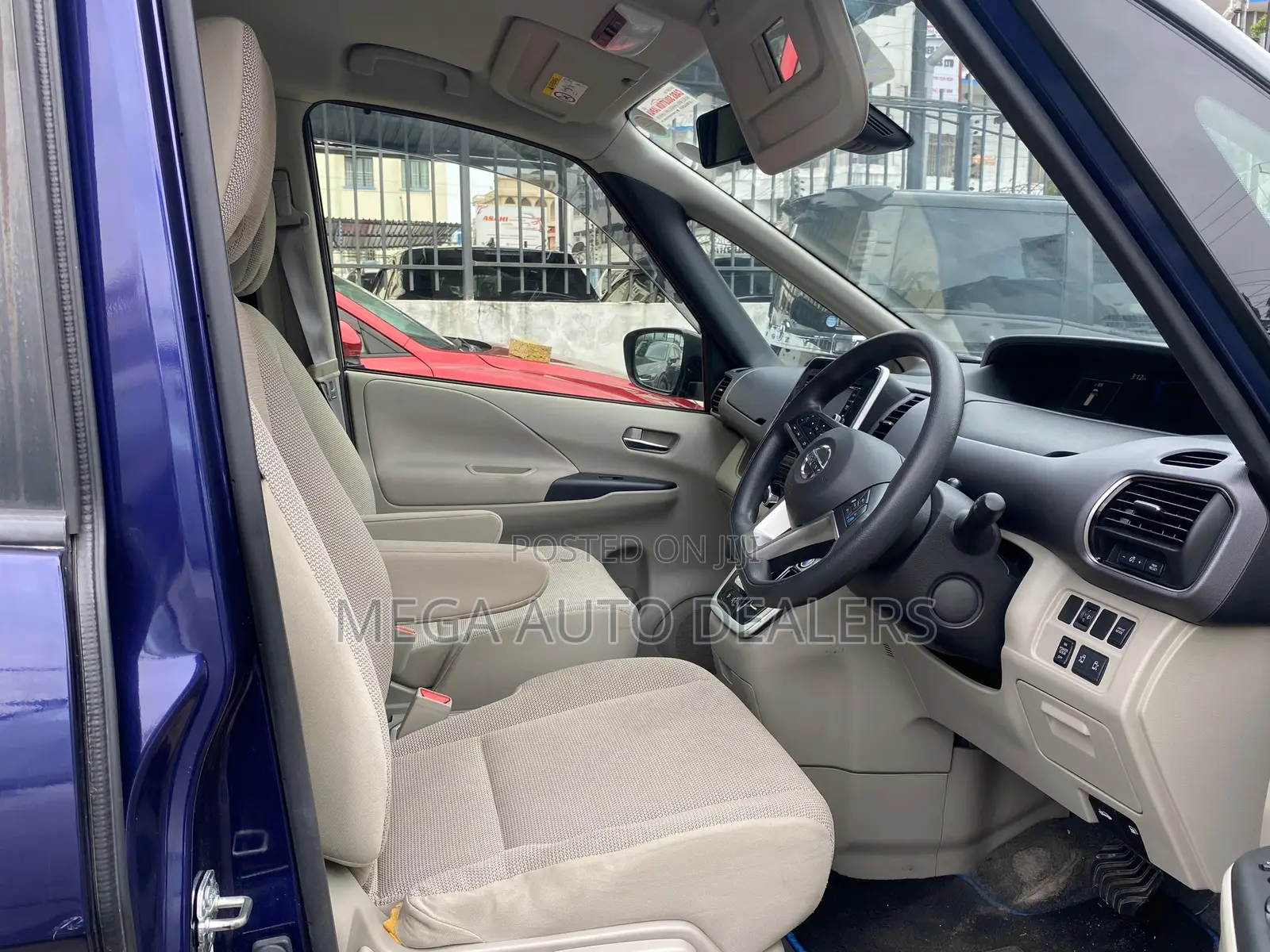 Nissan Serena 2018 Blue