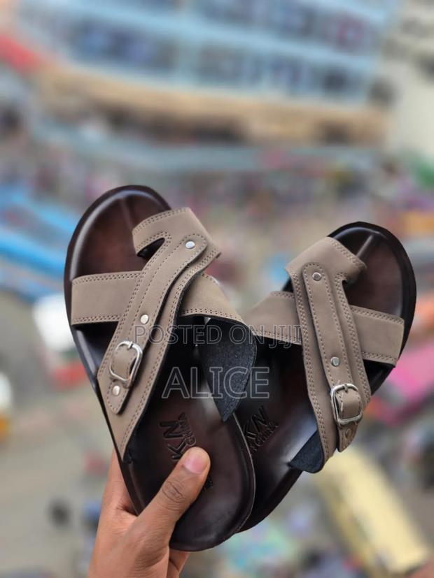 Kikn Sandals
